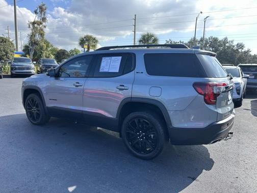 2023 GMC Acadia FWD SLE