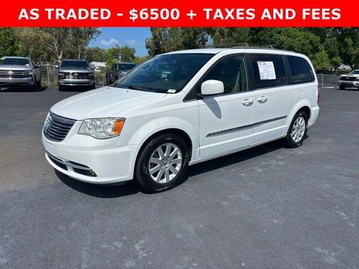 2015 Chrysler Town & Country Touring