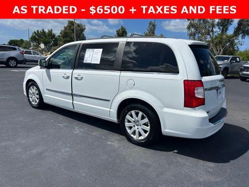 2015 Chrysler Town & Country Touring