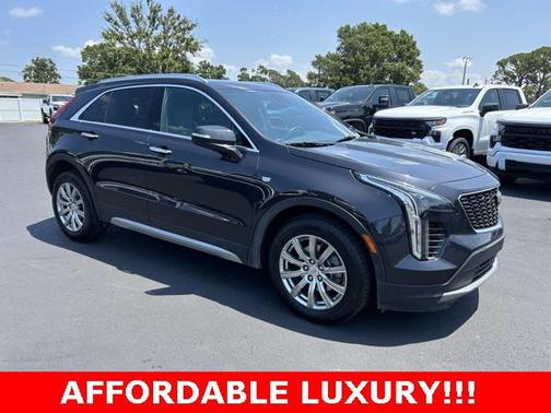 2023 Cadillac XT4 Premium Luxury