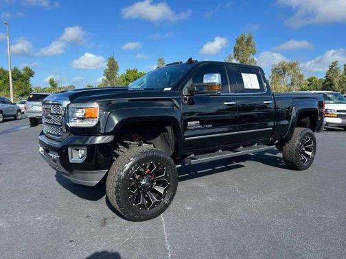 Onyx Black 2018 GMC Sierra 2500 Denali