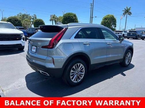 Argent Silver Metallic 2025 Cadillac XT4 Premium Luxury