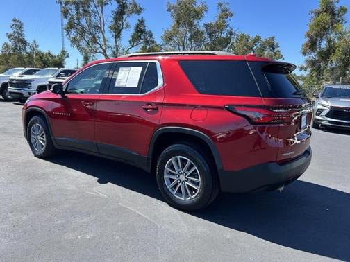 2023 Chevrolet Traverse LT Leather