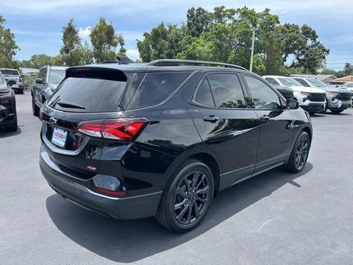2022 Chevrolet Equinox FWD RS
