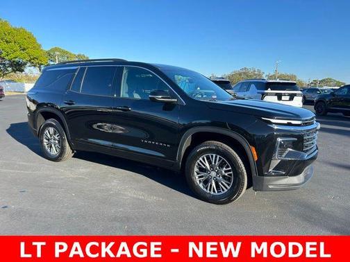 2025 Chevrolet Traverse LT