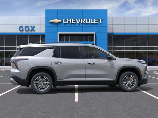 Sterling Gray Metallic 2026 Chevrolet Traverse LT