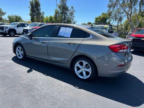 2019 Chevrolet Cruze Premier
