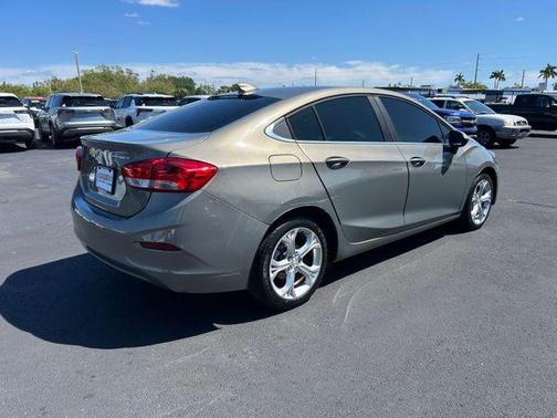 2019 Chevrolet Cruze Premier