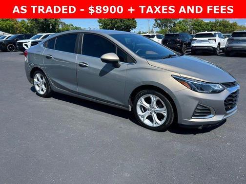 Pepperdust Metallic 2019 Chevrolet Cruze Premier