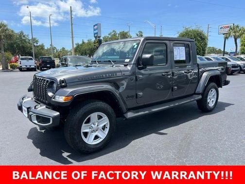 Granite Crystal Metallic Clearcoat 2023 Jeep Gladiator Sport S