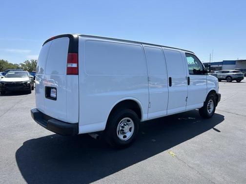 2020 Chevrolet Express 2500 RWD 2500 Regular Wheelbase WT