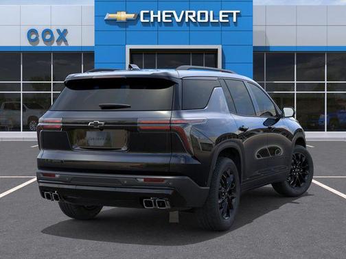 Mosaic Black Metallic 2026 Chevrolet Traverse LT