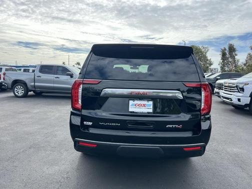 2021 GMC Yukon XL 4WD AT4