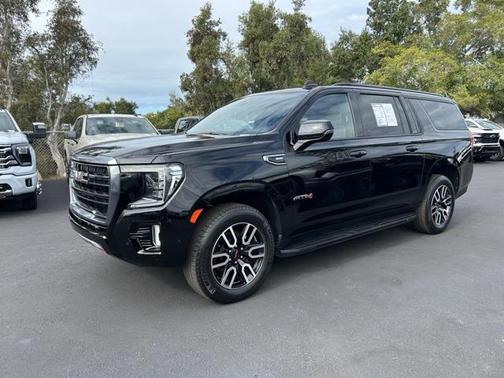 2021 GMC Yukon XL 4WD AT4