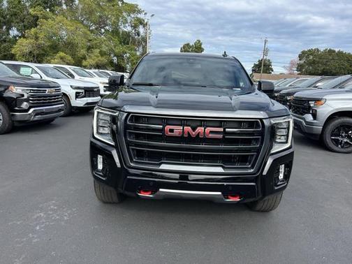 2021 GMC Yukon XL 4WD AT4