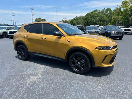Acapulco Gold 2024 Dodge Hornet GT AWD