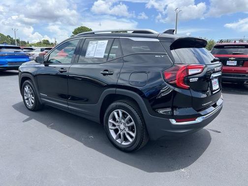 2024 GMC Terrain SLT