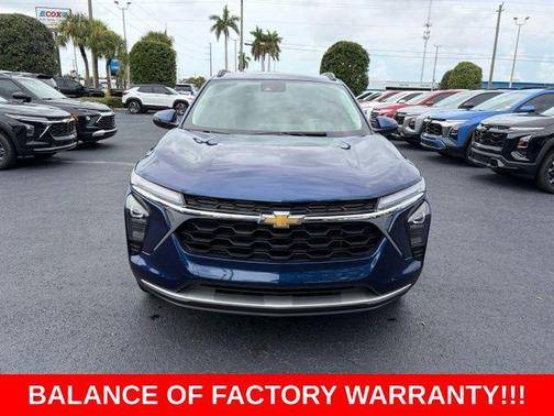 Blue Glow Metallic 2024 Chevrolet Trax LT