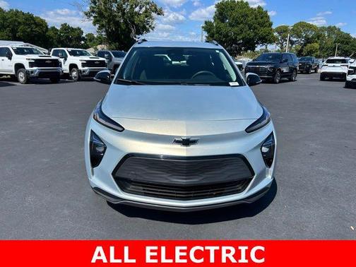 Silver Flare Metallic 2023 Chevrolet Bolt EUV FWD LT