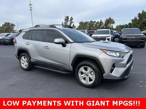 2021 Toyota RAV4 XLE