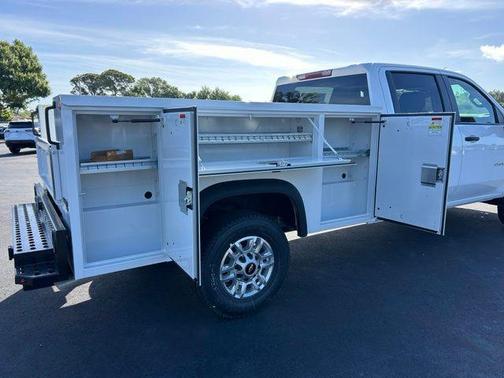 Summit White 2026 Chevrolet Silverado 2500 WT