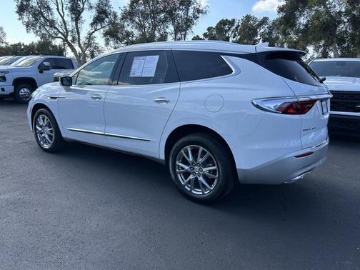 2023 Buick Enclave Essence FWD