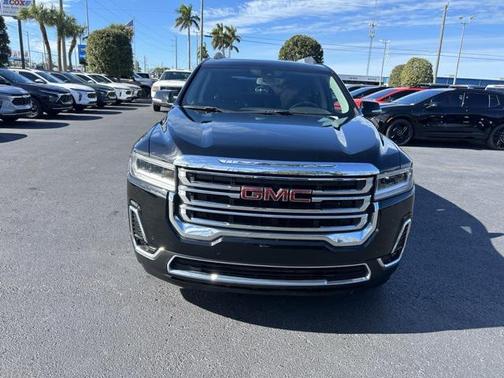 2023 GMC Acadia FWD SLT