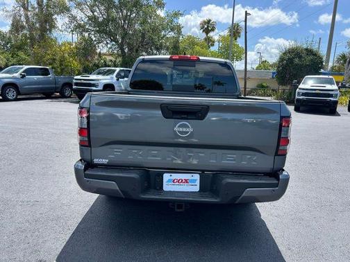 Gun Metallic 2025 Nissan Frontier SV