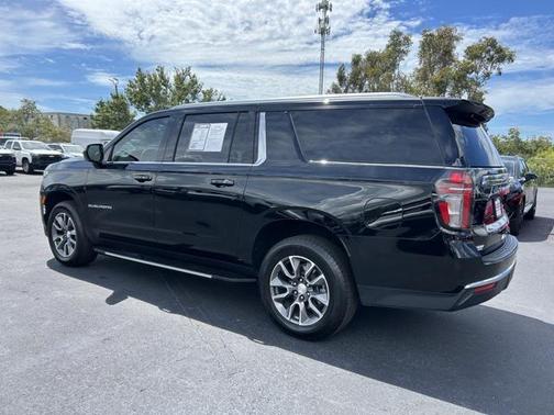 2024 Chevrolet Suburban LT