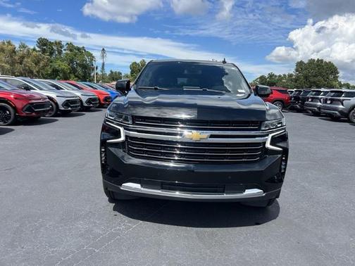 2024 Chevrolet Suburban LT