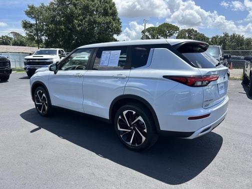 2022 Mitsubishi Outlander SE 2.5 2WD