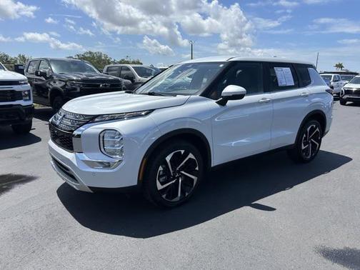 2022 Mitsubishi Outlander SE 2.5 2WD