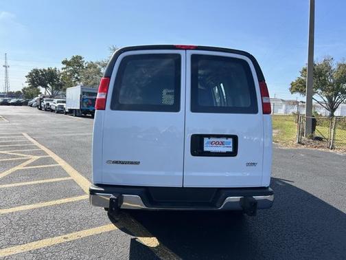 2024 Chevrolet Express 2500 RWD 2500 Regular Wheelbase WT