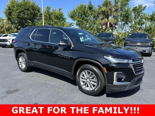 2023 Chevrolet Traverse LT Leather