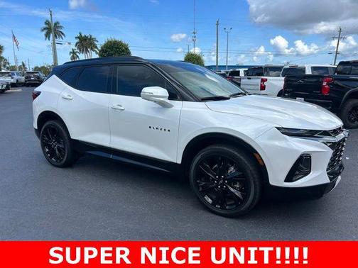 Iridescent Pearl Tricoat 2022 Chevrolet Blazer RS