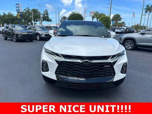 Iridescent Pearl Tricoat 2022 Chevrolet Blazer RS