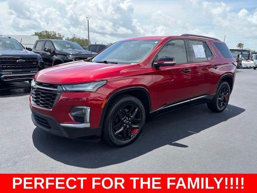Cherry Red Tintcoat 2022 Chevrolet Traverse Premier