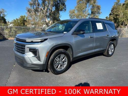 2025 Chevrolet Traverse LT