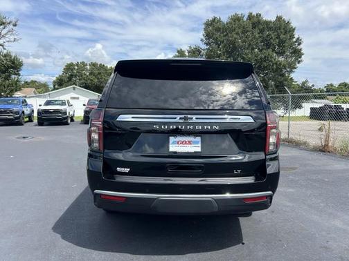 2024 Chevrolet Suburban LT