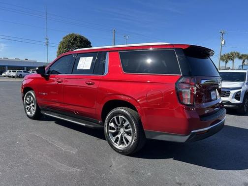 2021 Chevrolet Suburban LT