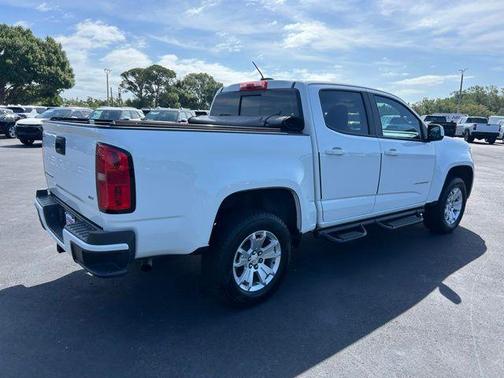 Summit White 2022 Chevrolet Colorado LT