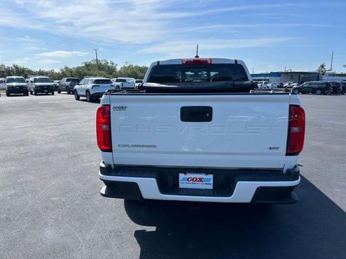 Summit White 2022 Chevrolet Colorado LT