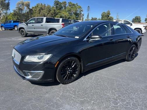 2017 Lincoln MKZ Base