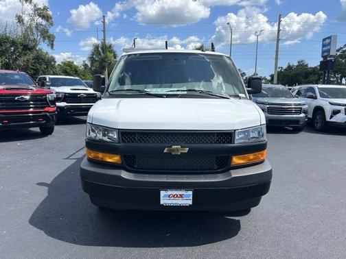 2025 Chevrolet Express 2500 RWD 2500 Regular Wheelbase WT