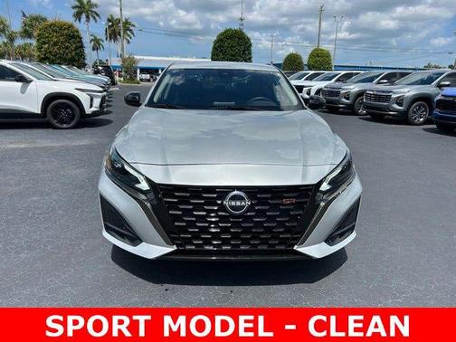 Brilliant Silver Metallic 2025 Nissan Altima SR FWD