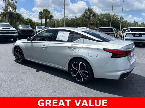 Brilliant Silver Metallic 2025 Nissan Altima SR FWD