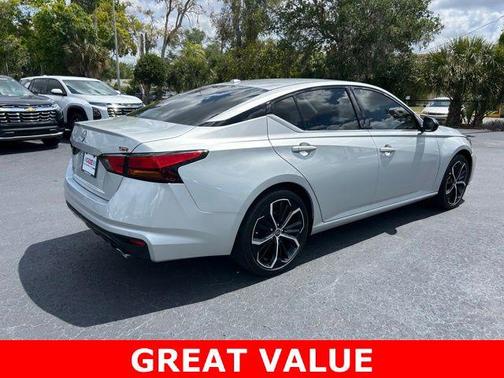Brilliant Silver Metallic 2025 Nissan Altima SR FWD
