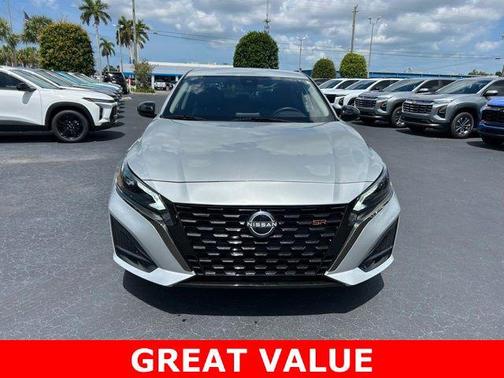 Brilliant Silver Metallic 2025 Nissan Altima SR FWD