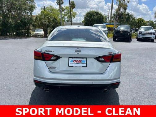 Brilliant Silver Metallic 2025 Nissan Altima SR FWD
