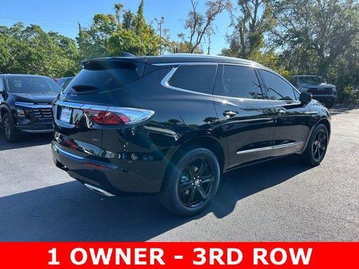 2023 Buick Enclave Essence FWD